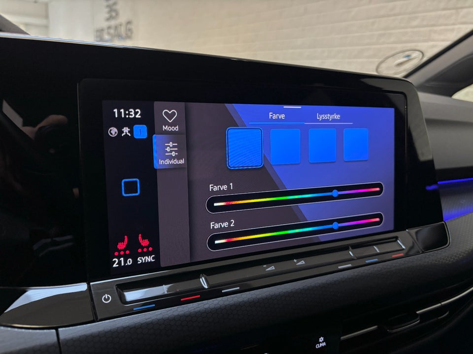 VW Golf VIII 1,4 GTE DSG 5d