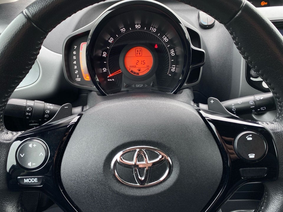 Toyota Aygo 1,0 VVT-i x-press x-shift 5d