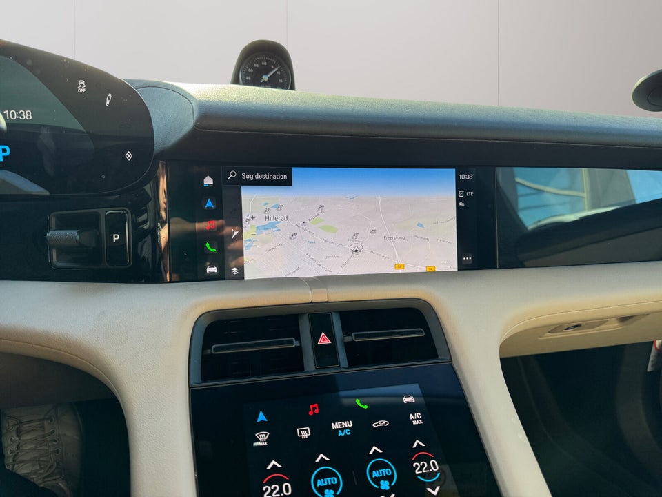 Porsche Taycan 4d