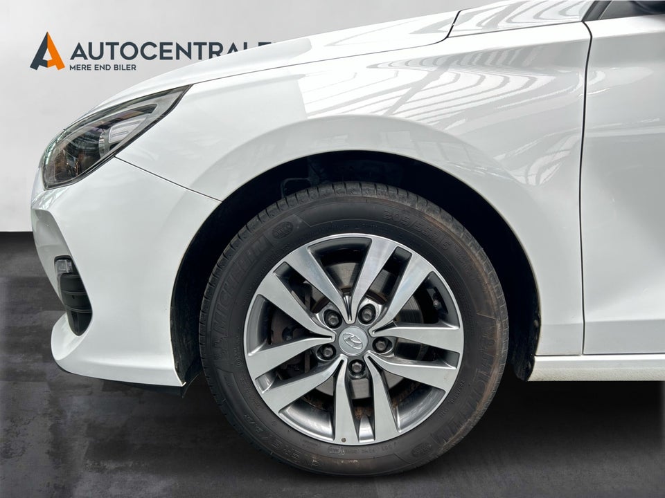 Hyundai i30 1,0 T-GDi Life Komfort stc. 5d