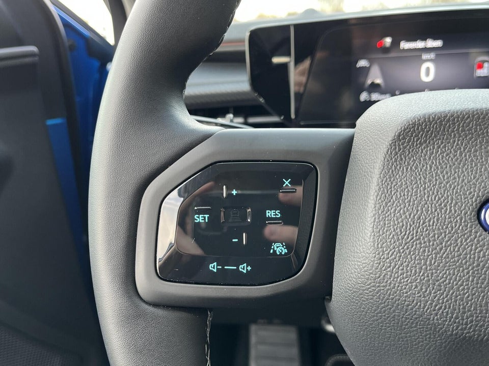 Ford Explorer 82 Premium Extended Range 5d