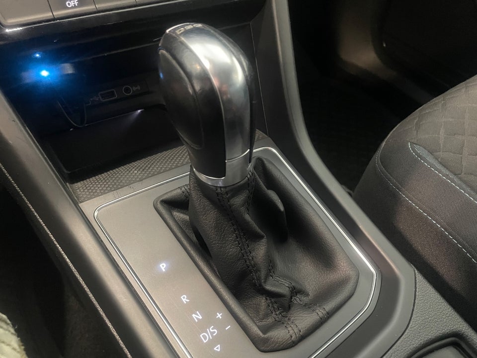 VW Touran 1,6 TDi 115 Comfortline DSG 7prs 5d