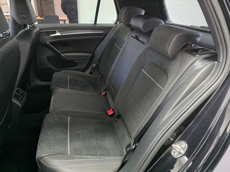 VW Golf VII 1,4 GTE DSG 5d