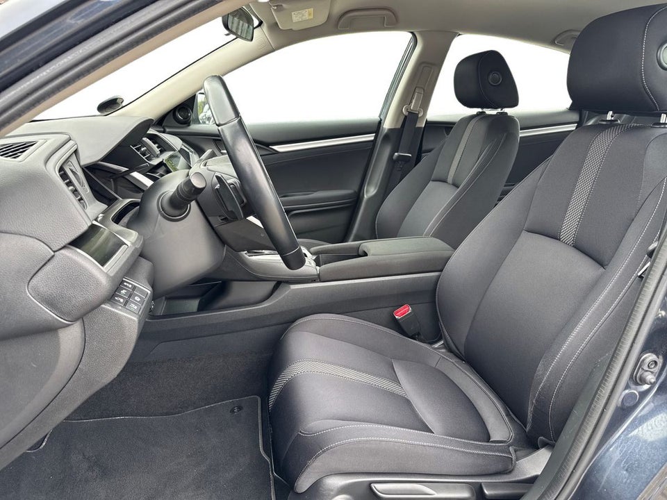 Honda Civic 1,5 VTEC Turbo Elegance CVT 4d