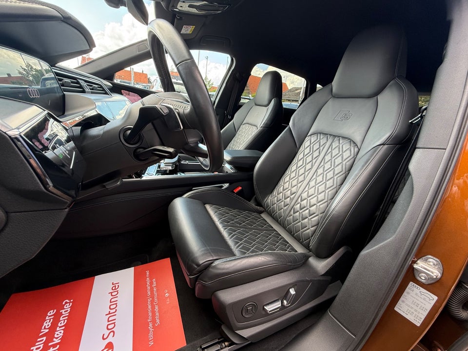 Audi e-tron S quattro 5d
