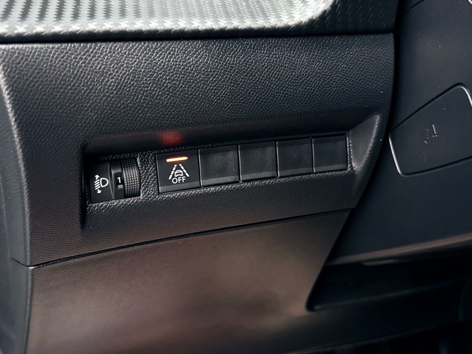 Peugeot 208 1,2 PureTech 100 Allure 5d