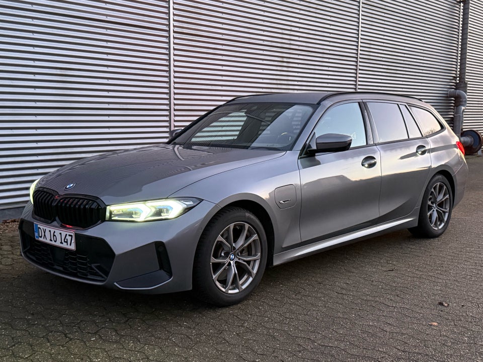 BMW 330e 2,0 Touring M-Sport aut. 5d