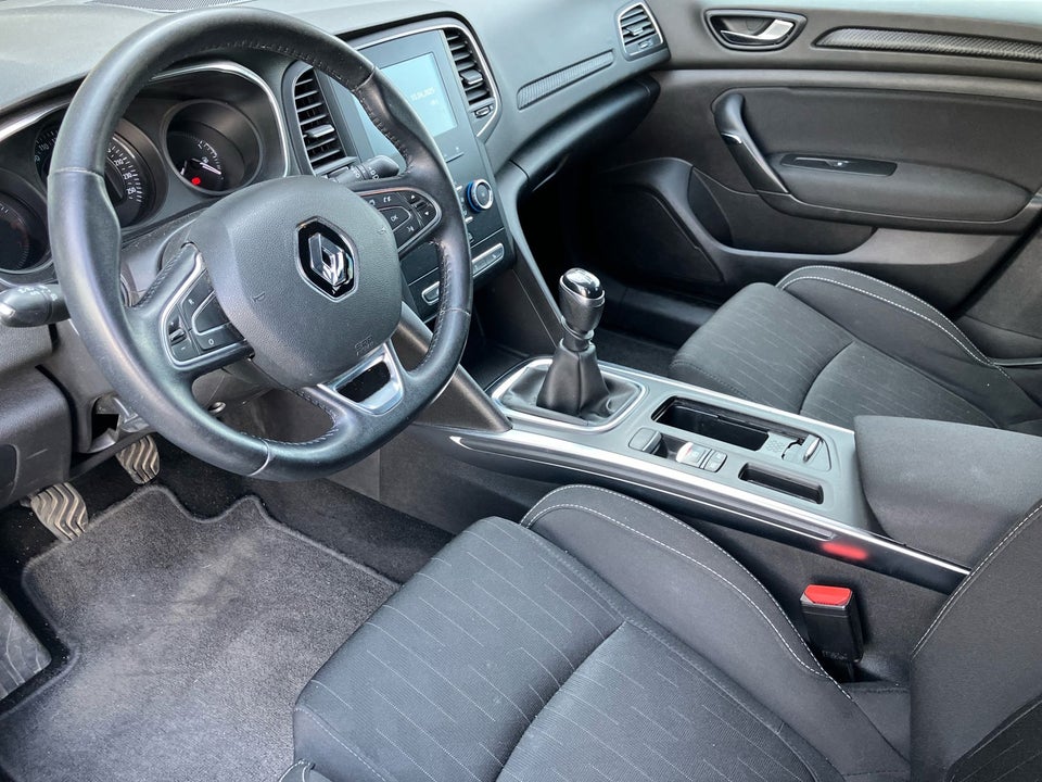 Renault Megane IV 1,3 TCe 140 Limited Sport Tourer 5d