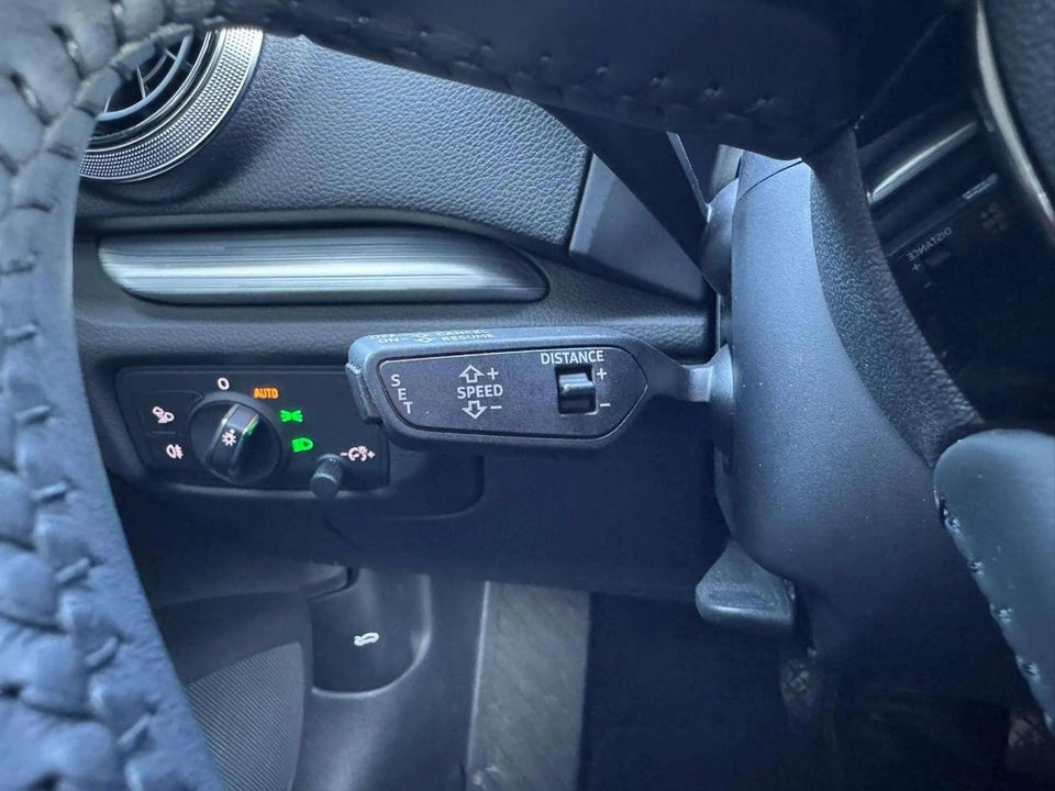 Audi A3 35 TFSi Sport Limited plus Cabriolet S-tr. 2d