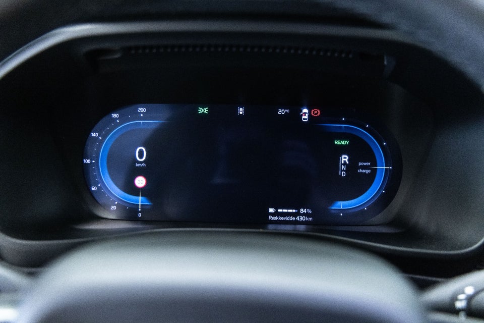 Volvo EX40 Extended Range Plus 5d