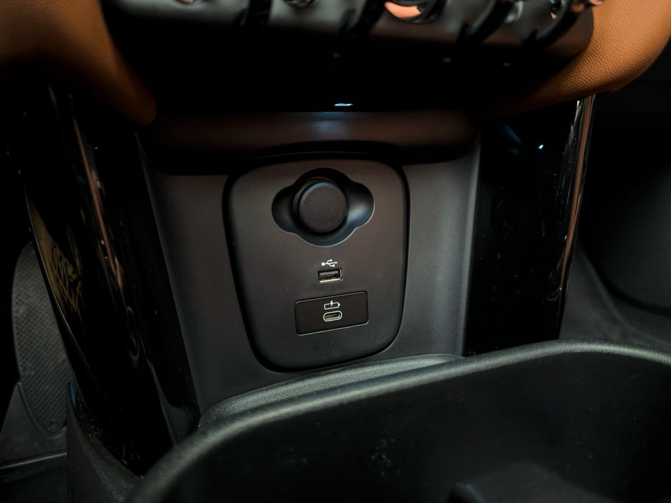 MINI Cooper SE Classic Trim 3d