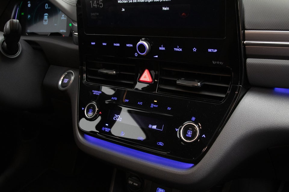 Hyundai Ioniq 40 EV Premium 5d