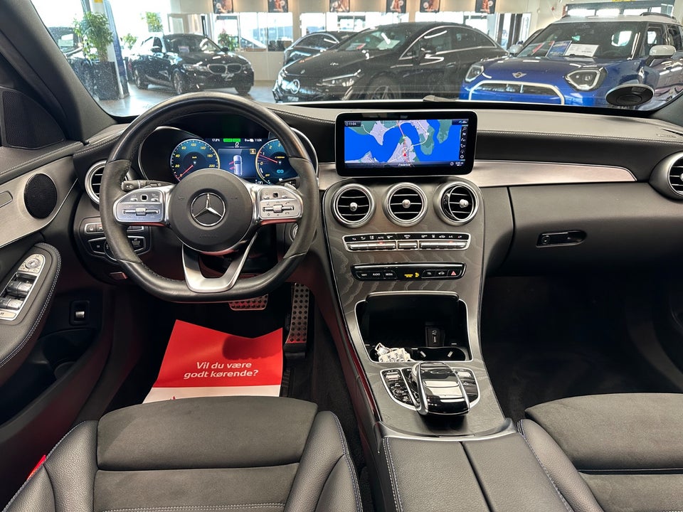 Mercedes C300 de 2,0 AMG Line stc. aut. 5d