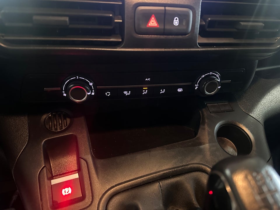 Toyota ProAce City 1,5 D 102 Long Comfort 5d