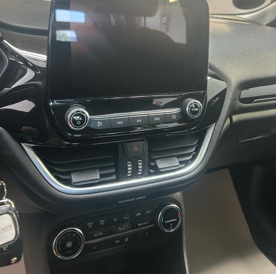 Ford Fiesta 1,5 TDCi 85 Titanium 5d