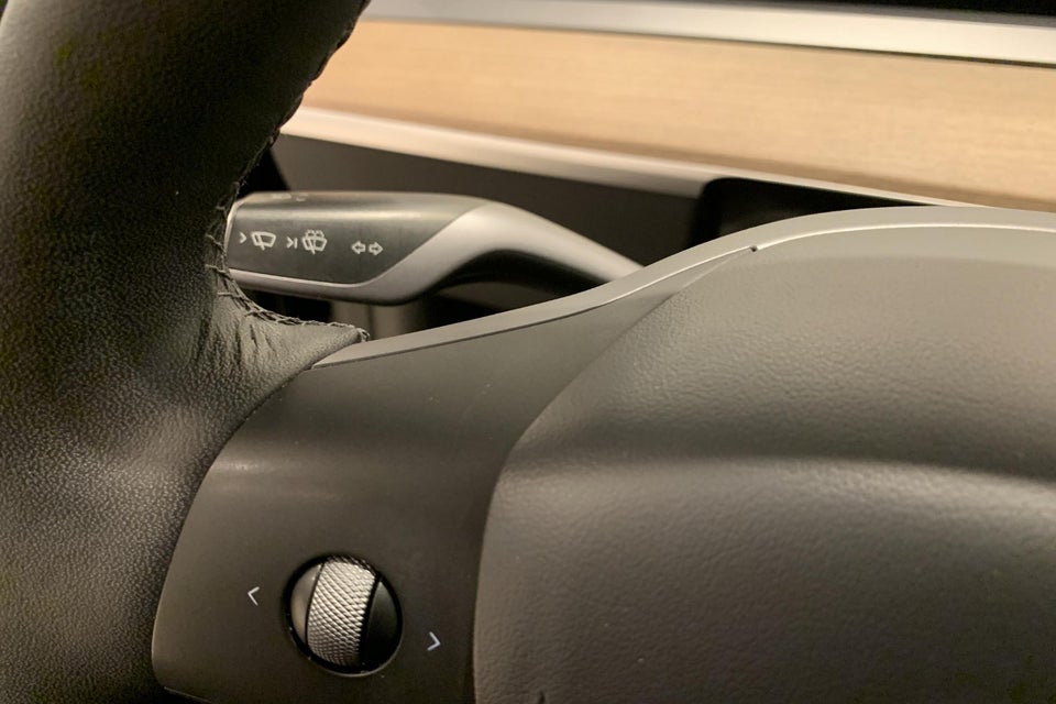 Tesla Model Y Performance AWD 5d