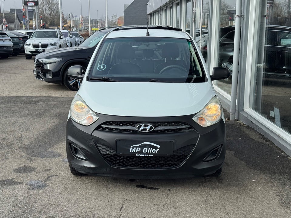 Hyundai i10 1,1 Base 5d