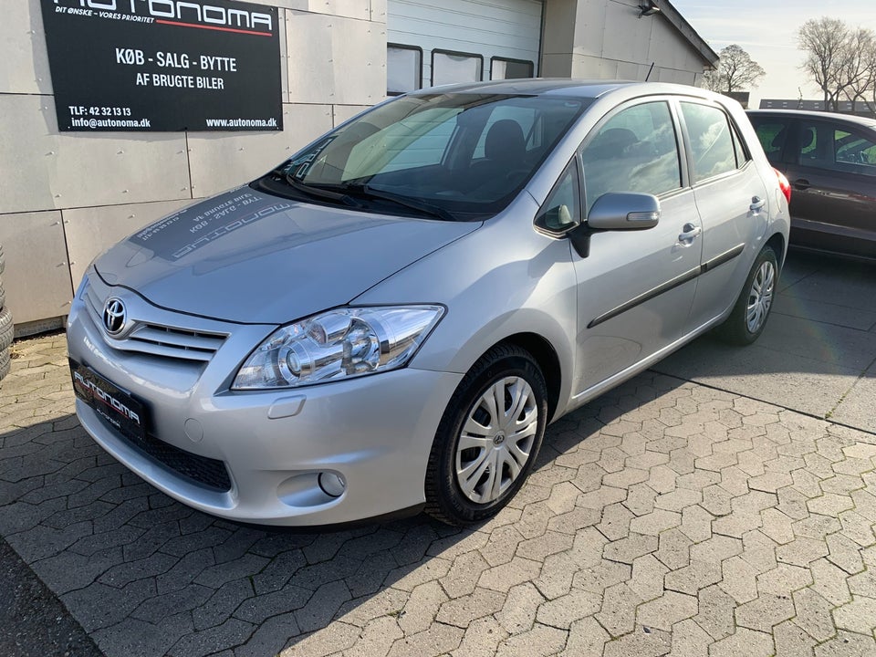 Toyota Auris 1,6 T2 M/M 5d