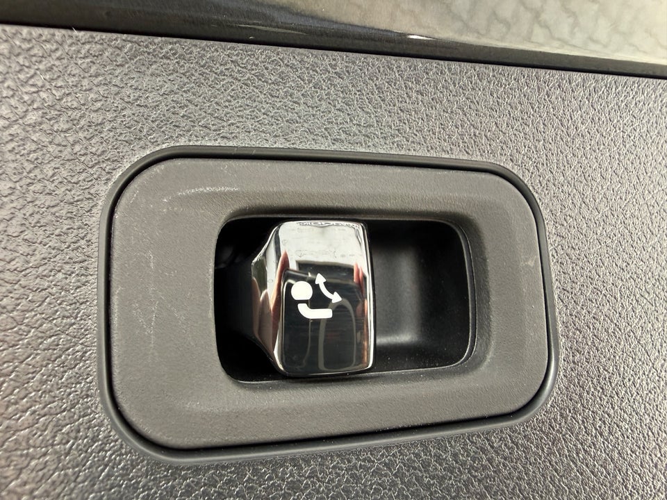 Mercedes E220 d 2,0 AMG Line stc. aut. Van 5d