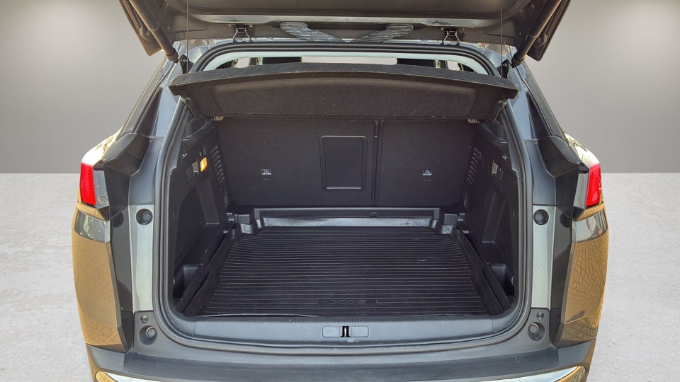 Peugeot 3008 1,5 BlueHDi 130 Allure Pack EAT8 5d