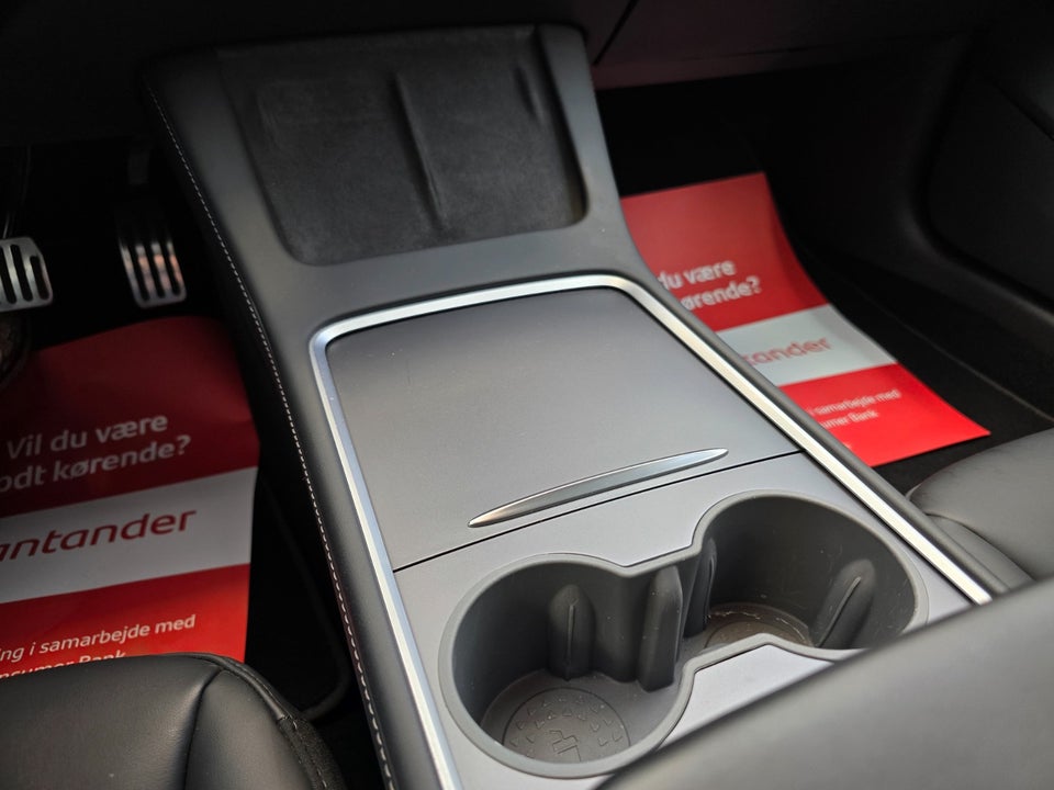 Tesla Model 3 Standard Range+ RWD 4d