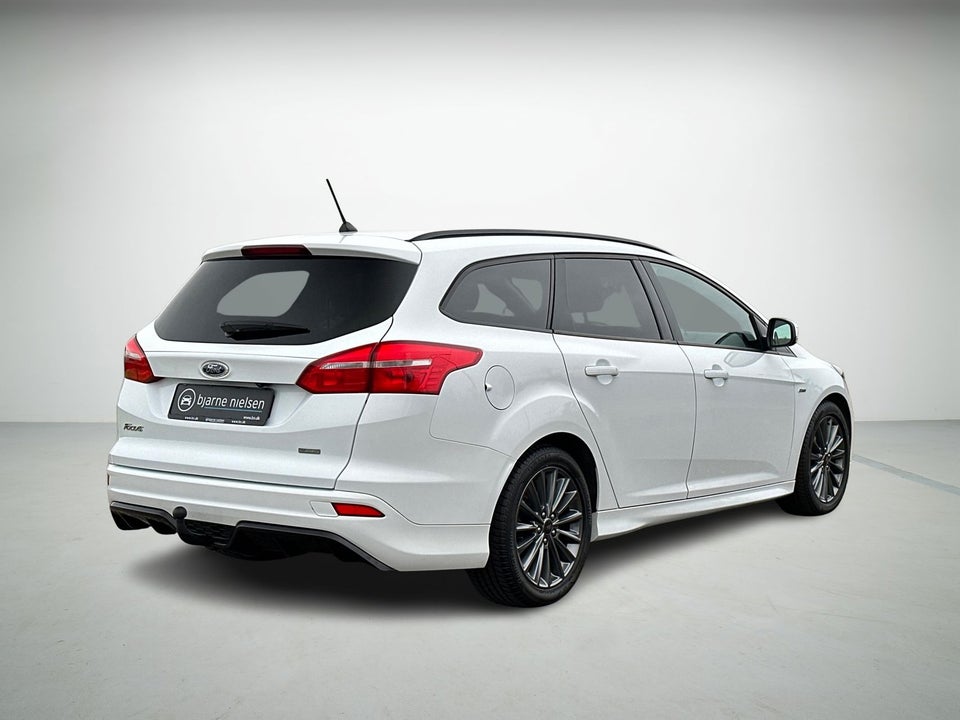 Ford Focus 1,0 SCTi 125 ST-Line stc. 5d