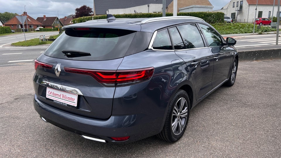 Renault Megane IV 1,5 dCi 115 Intens Sport Tourer EDC 5d