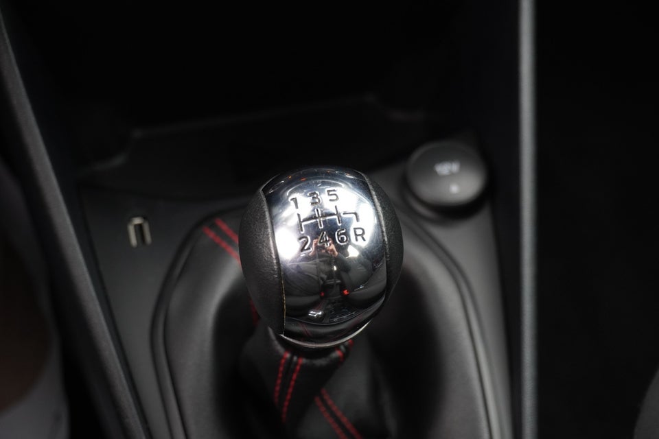 Ford Fiesta 1,0 EcoBoost mHEV ST-Line 5d