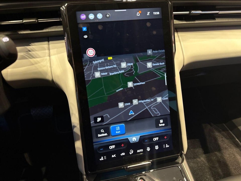 Ford Explorer 77 Premium Extended Range 5d