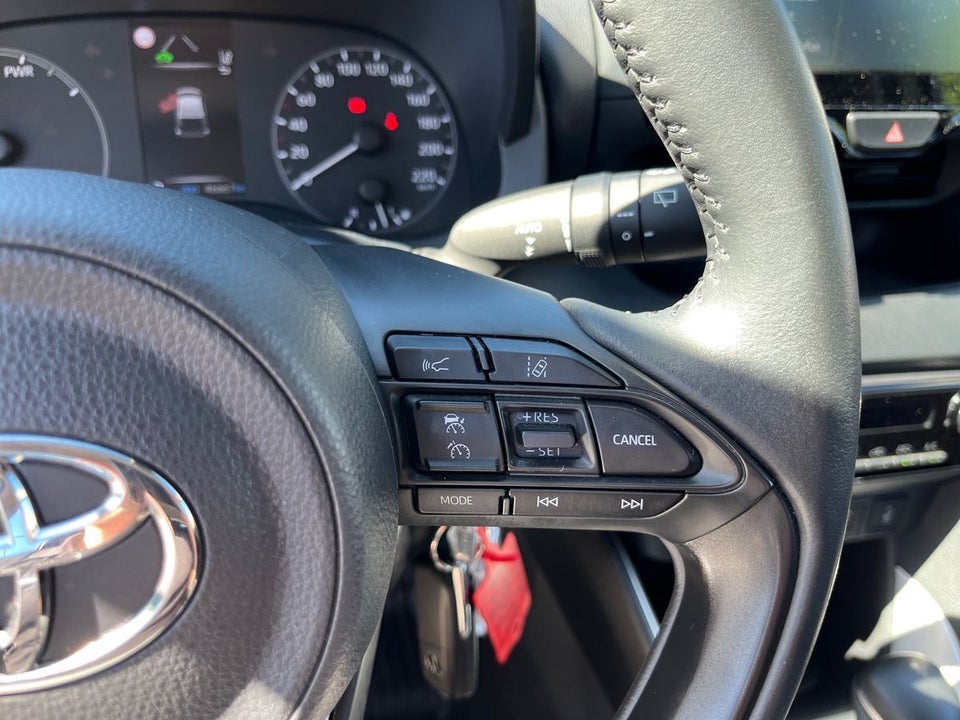 Toyota Yaris 1,5 Hybrid Active e-CVT 5d