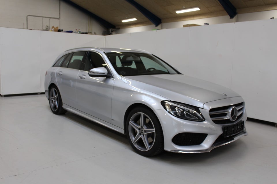 Mercedes C220 d 2,2 AMG Line stc. aut. 5d