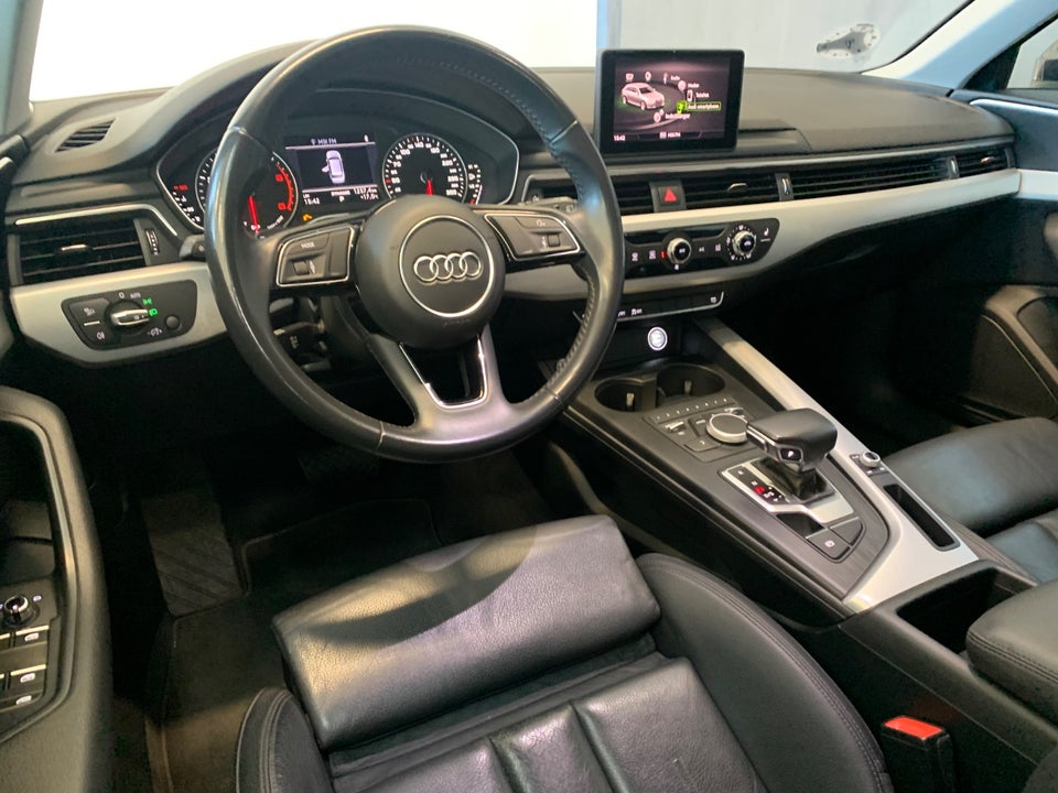 Audi A4 40 TDi Sport Avant S-tr. 5d