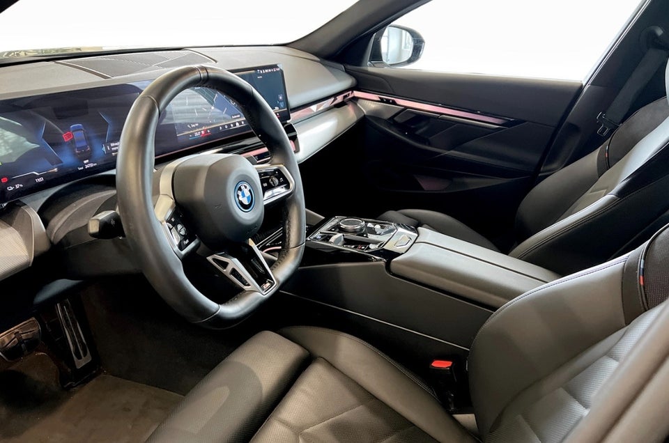 BMW i5 eDrive40 M-Sport 4d