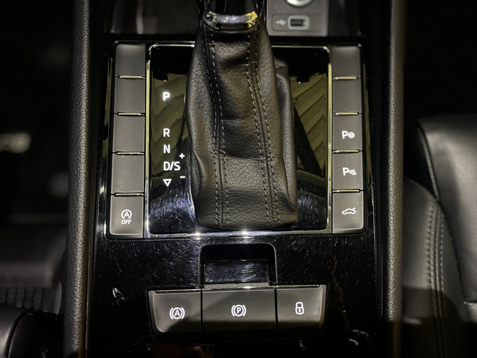 Skoda Superb 1,4 TSi 150 Business Executive Combi DSG 5d