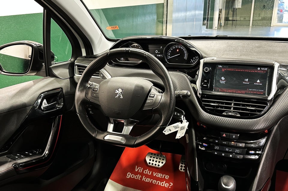 Peugeot 2008 1,5 BlueHDi 120 GT Line Sky EAT6 5d