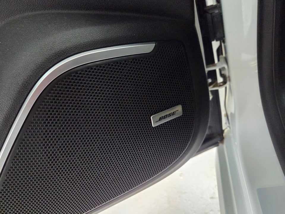 Renault Megane IV 1,3 TCe 140 Bose Edition Sport Tourer EDC 5d