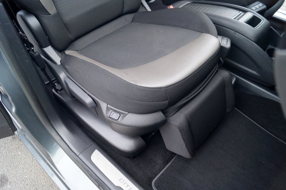 Citroën Grand C4 Picasso 2,0 e-HDi 150 Exclusive aut. 7prs 5d