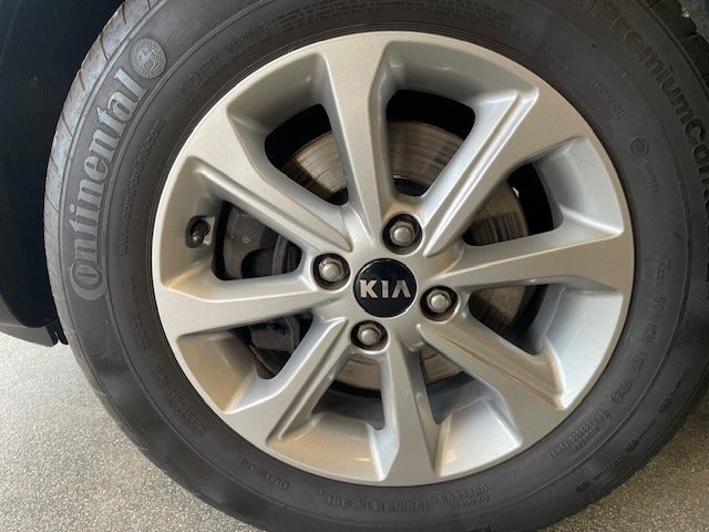 Kia Stonic 1,0 T-GDi Attraction 5d