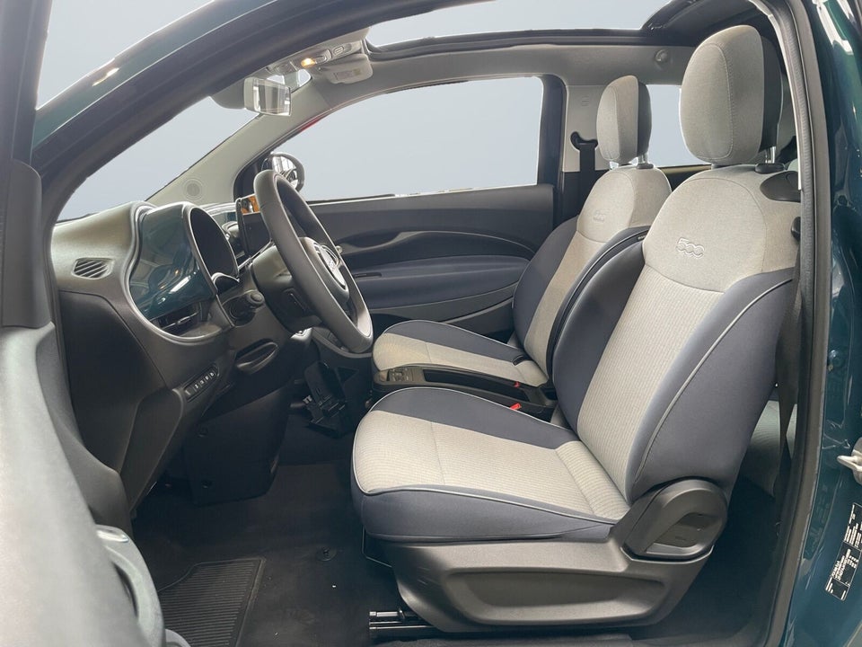 Fiat 500e 42 Icon Cabrio 2d