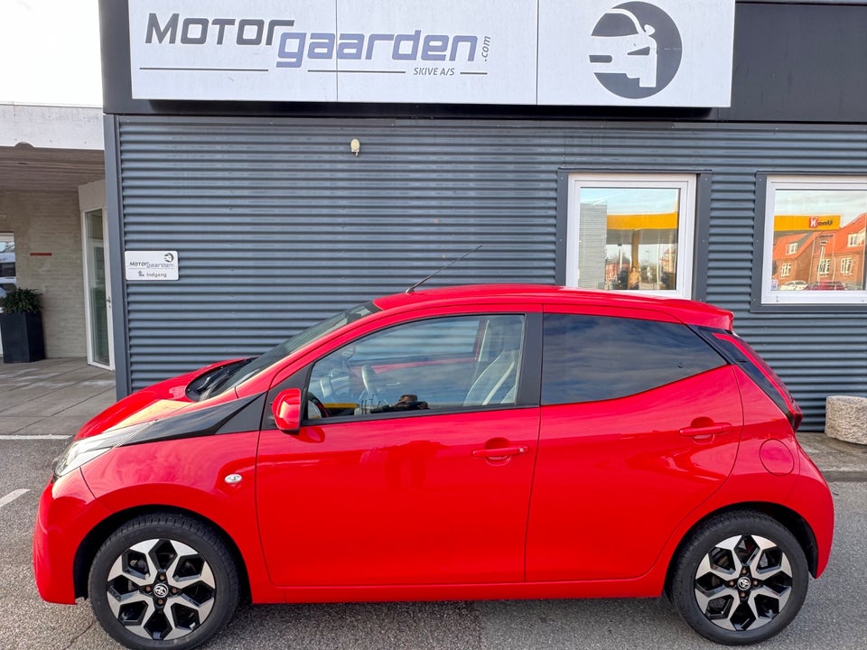 Toyota Aygo 1,0 VVT-i x-press 5d