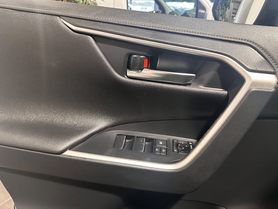 Toyota RAV4 2,5 Hybrid H3 Comfort MDS Van 5d