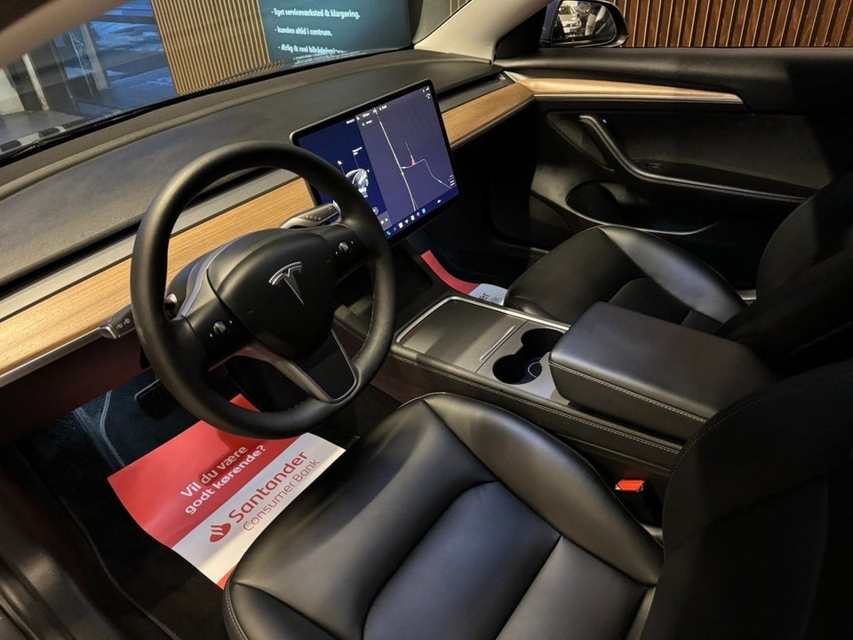 Tesla Model 3 Standard Range+ RWD 4d