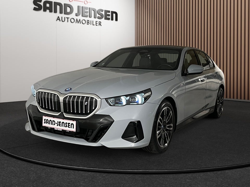 BMW i5 eDrive40 M-Sport 4d