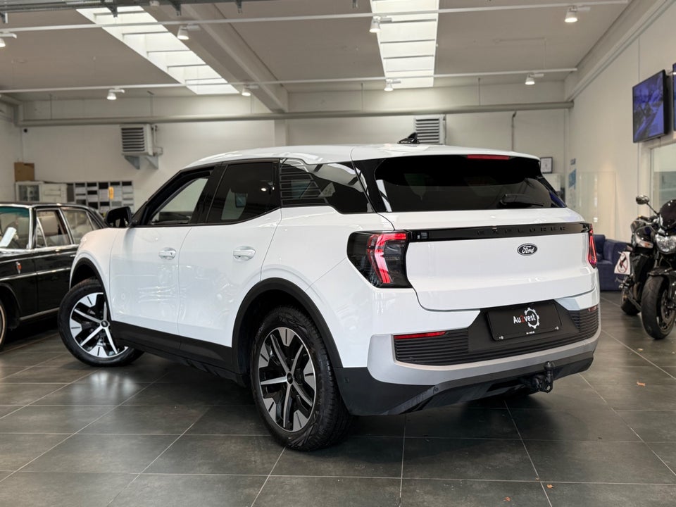 Ford Explorer 82 Select Extended Range 5d