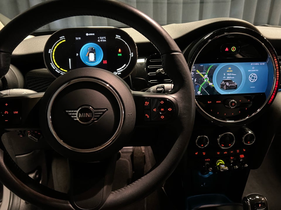 MINI Cooper SE Edition Premium Plus 3d