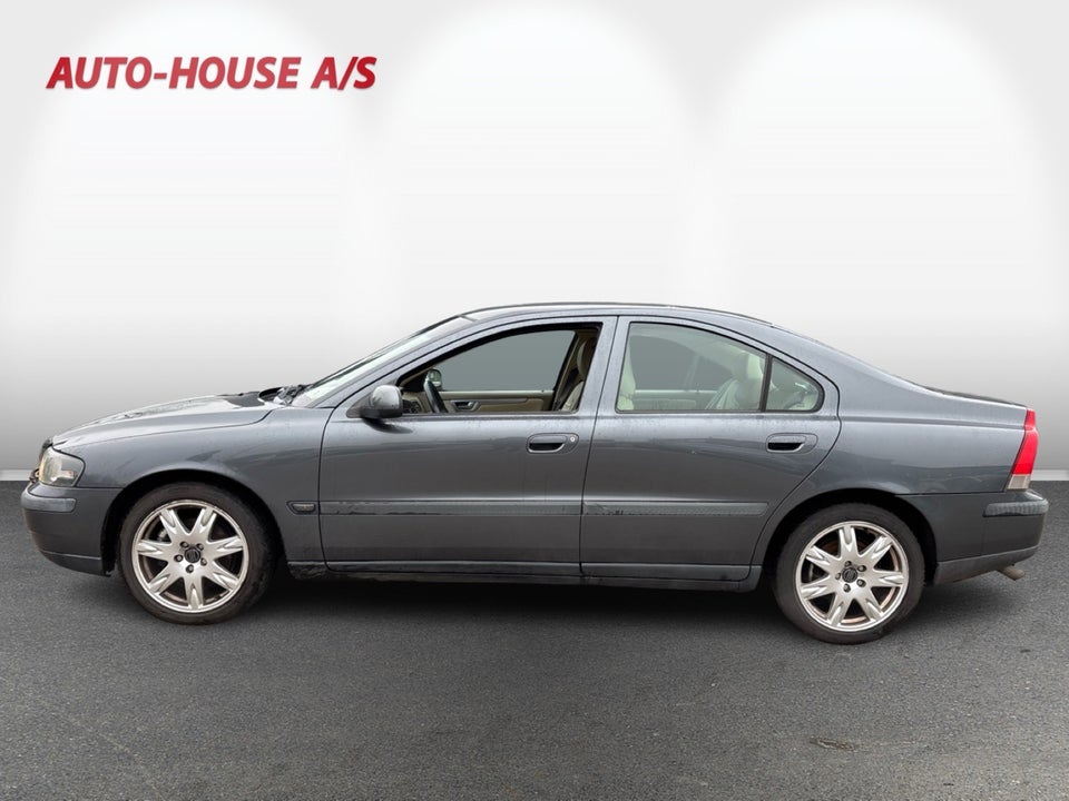 Volvo S60 2,4 140 4d