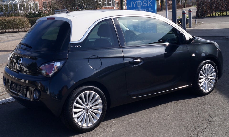 Opel Adam 1,0 T 90 Glam 3d