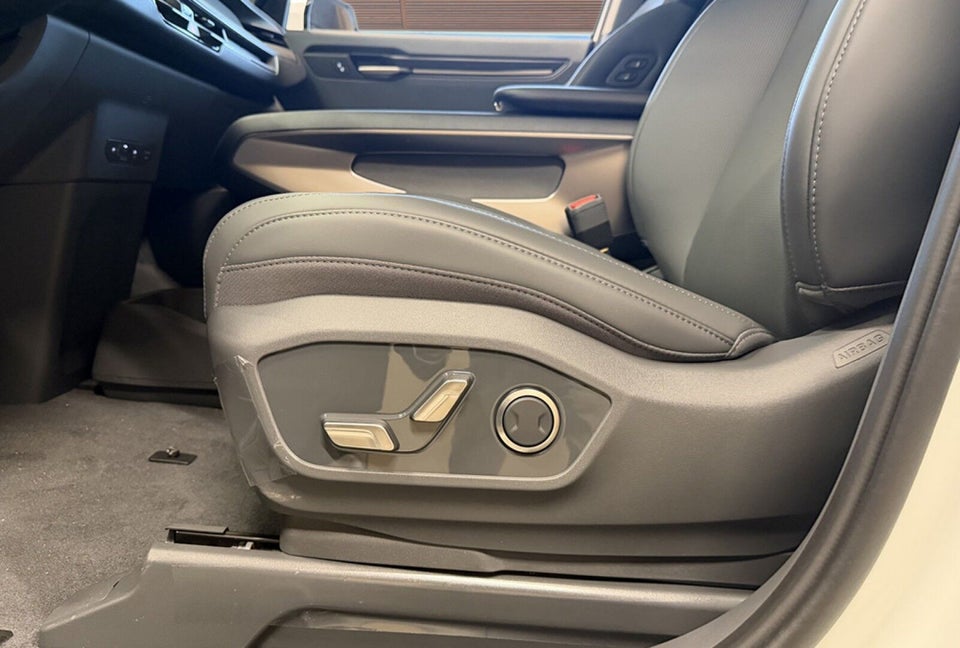 Kia EV9 76 Standard Range Upgrade RWD 7prs 5d