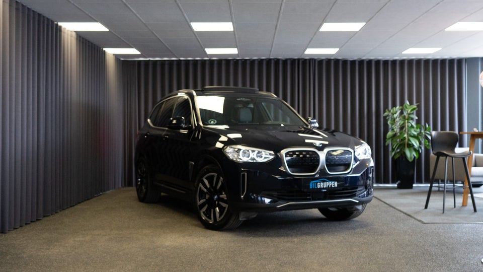 BMW iX3 Charged 5d
