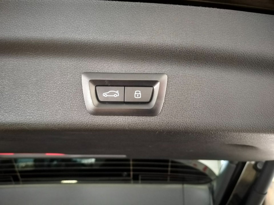 BMW iX1 xDrive30 X-Line 5d